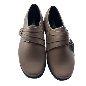 Apex Petals Women's Casual Shoes US 7 X-Wide NWT Taupe Slip Resistant Orthopedic